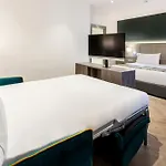 Eurostars Puerta Real Отель