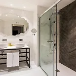 Отель Eurostars Puerta Real Гранада