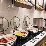 Отель Eurostars Puerta Real Гранада