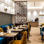 Eurostars Puerta Real Отель 4*