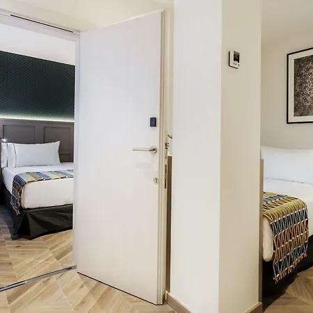 Ξενοδοχείο Eurostars Puerta Real 4*