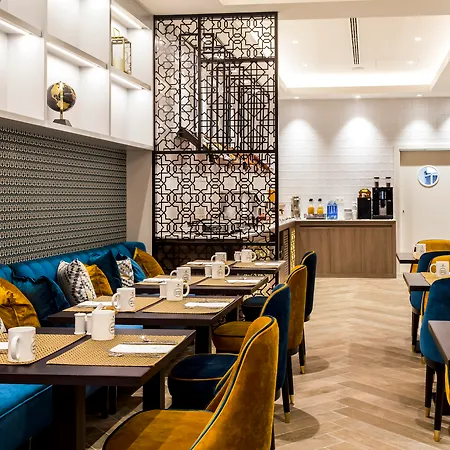 Eurostars Puerta Real Ξενοδοχείο