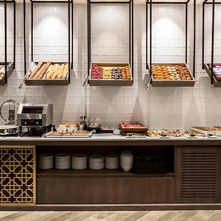 Eurostars Puerta Real Hotel