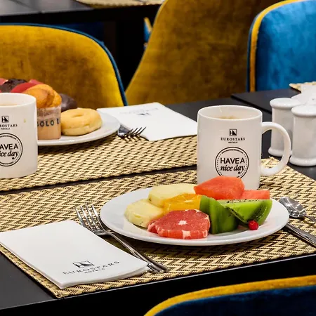 Eurostars Puerta Real Hotel