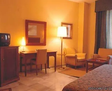 Eurostars Puerta Real Hotel