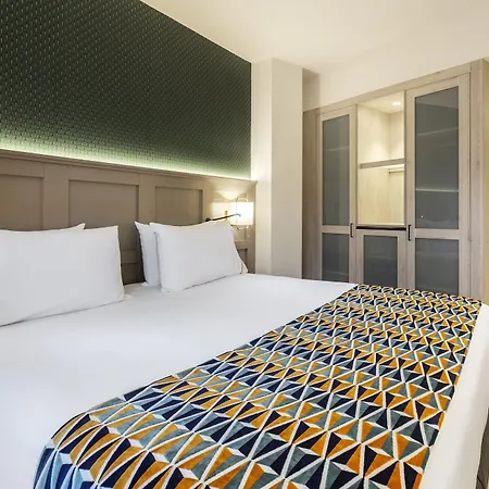Eurostars Puerta Real Hotel