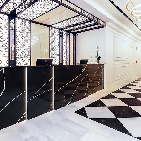 Eurostars Puerta Real Hotel